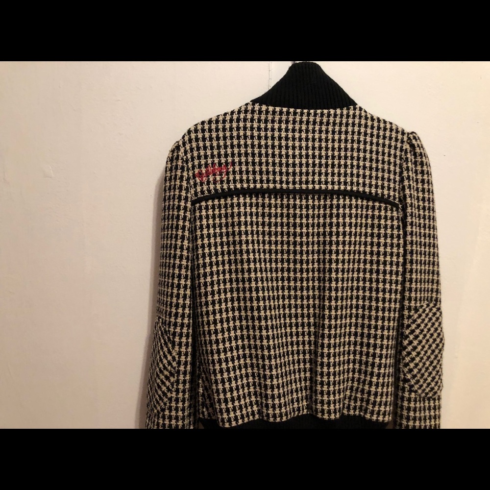 Black and white billabong jacket